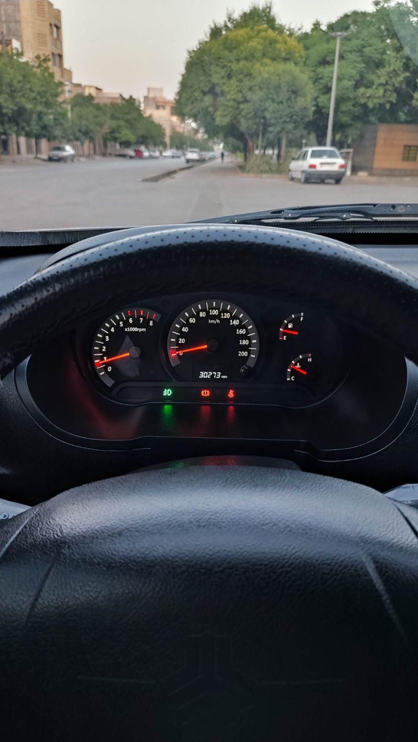 کوییک R دنده‌ای - 1402
