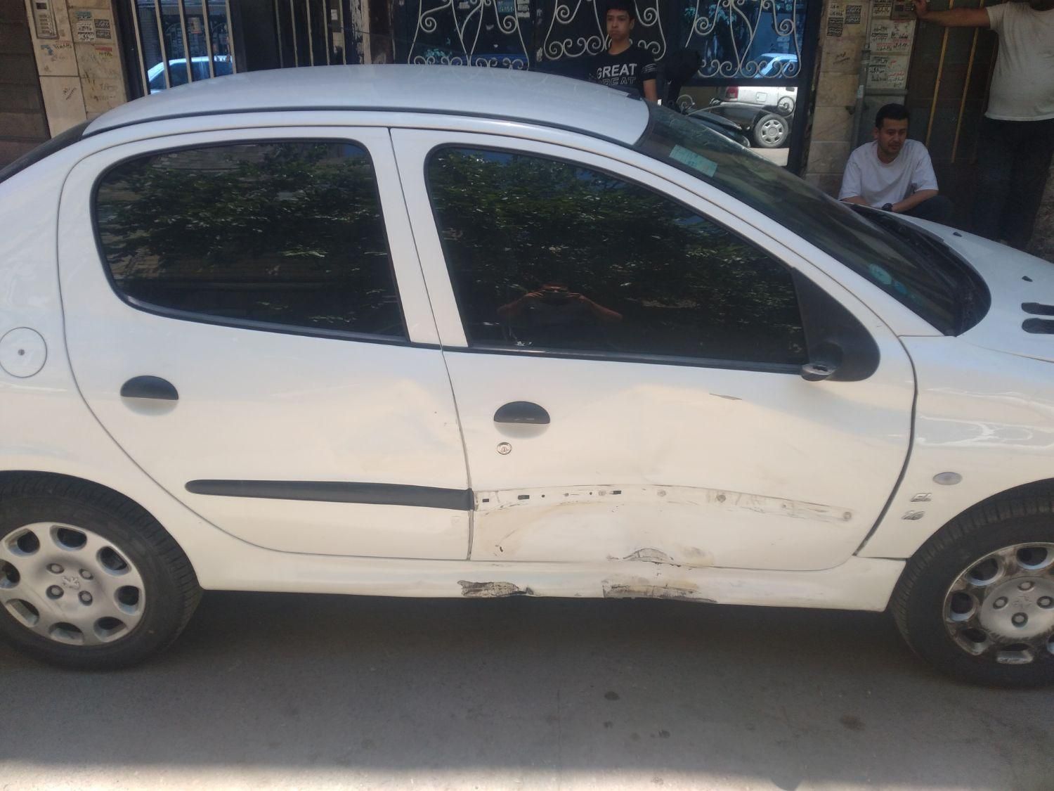 پژو ۲۰۶ صندوق دار v20 - 1390