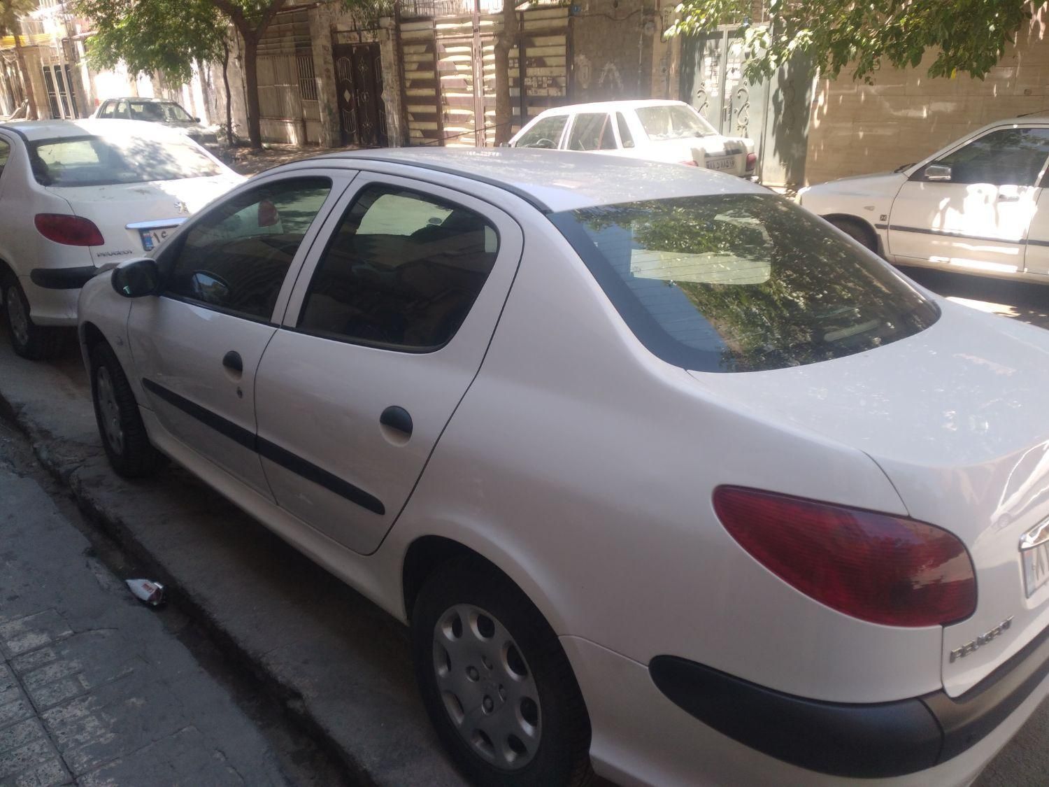 خودرو پژو، ۲۰۶ صندوق دار آگهی ann_18482343