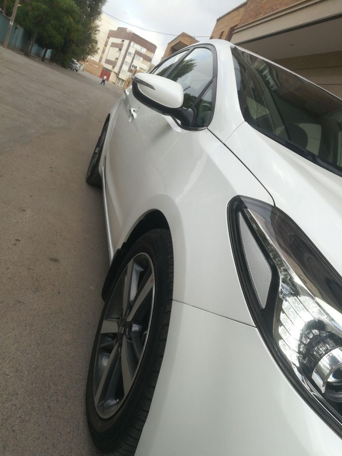 کیا سراتو 2.0 لیتر اتوماتیک GT لاین - 2017