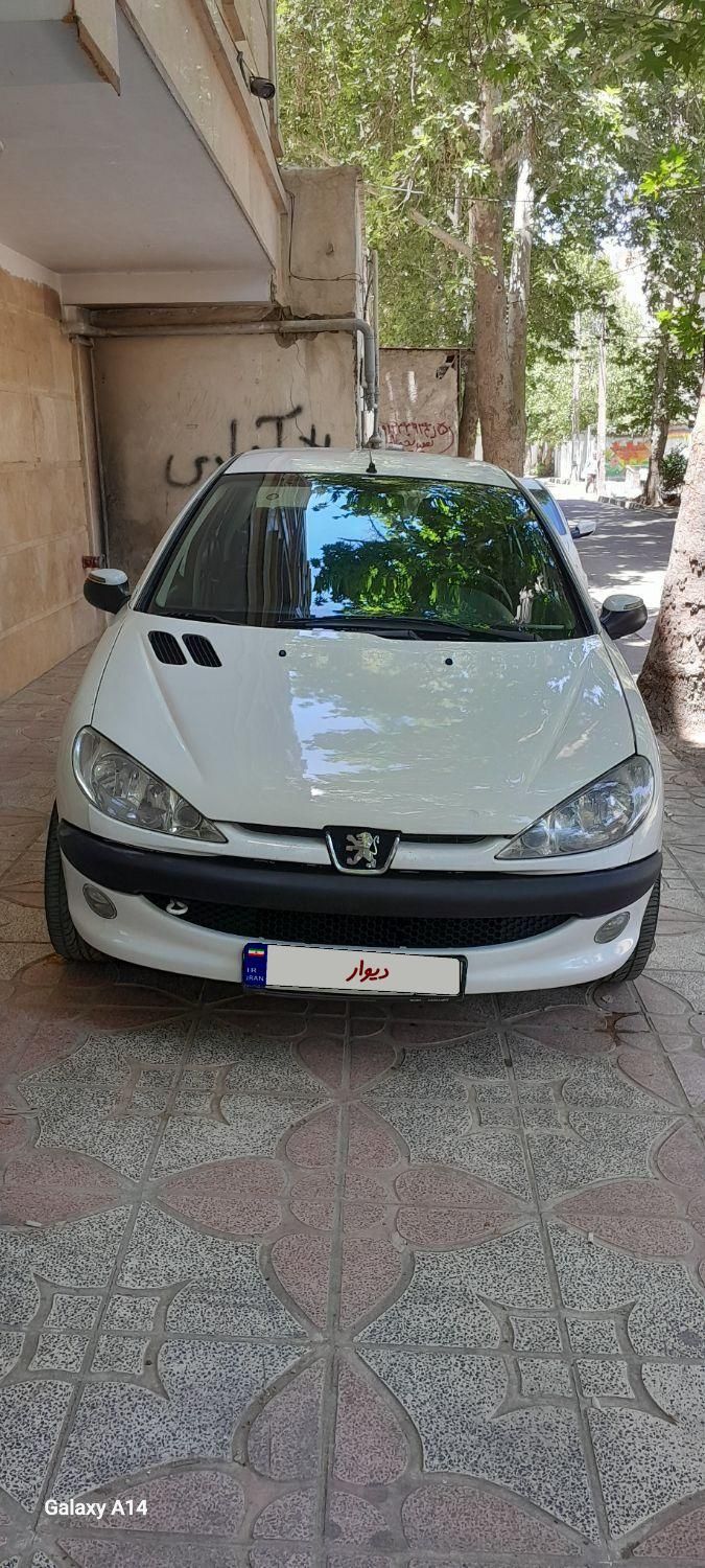 خودرو پژو، ۲۰۶ صندوق دار آگهی ann_18482610
