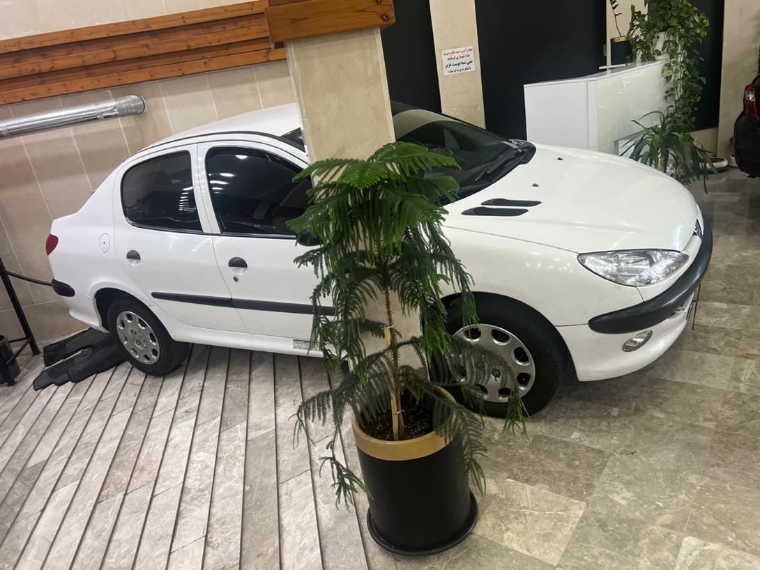 پژو ۲۰۶ صندوق دار v8 - 1398