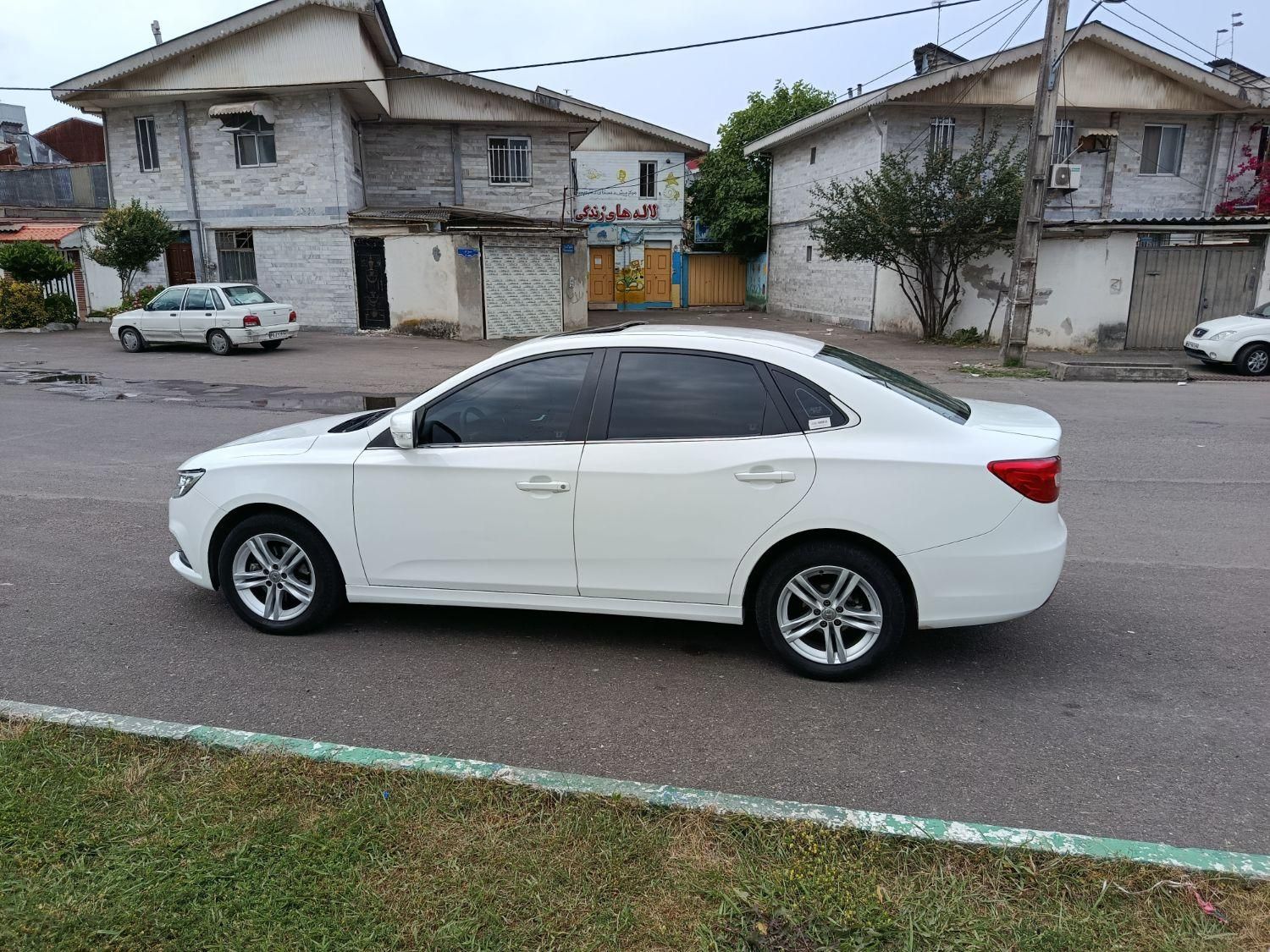 بسترن B30 اتوماتیک - 2020