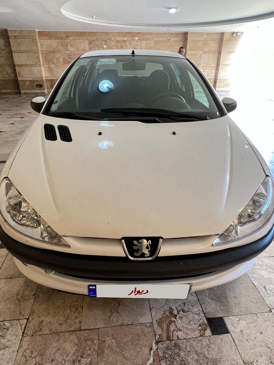 پژو ۲۰۶ صندوق دار v8 - 1399