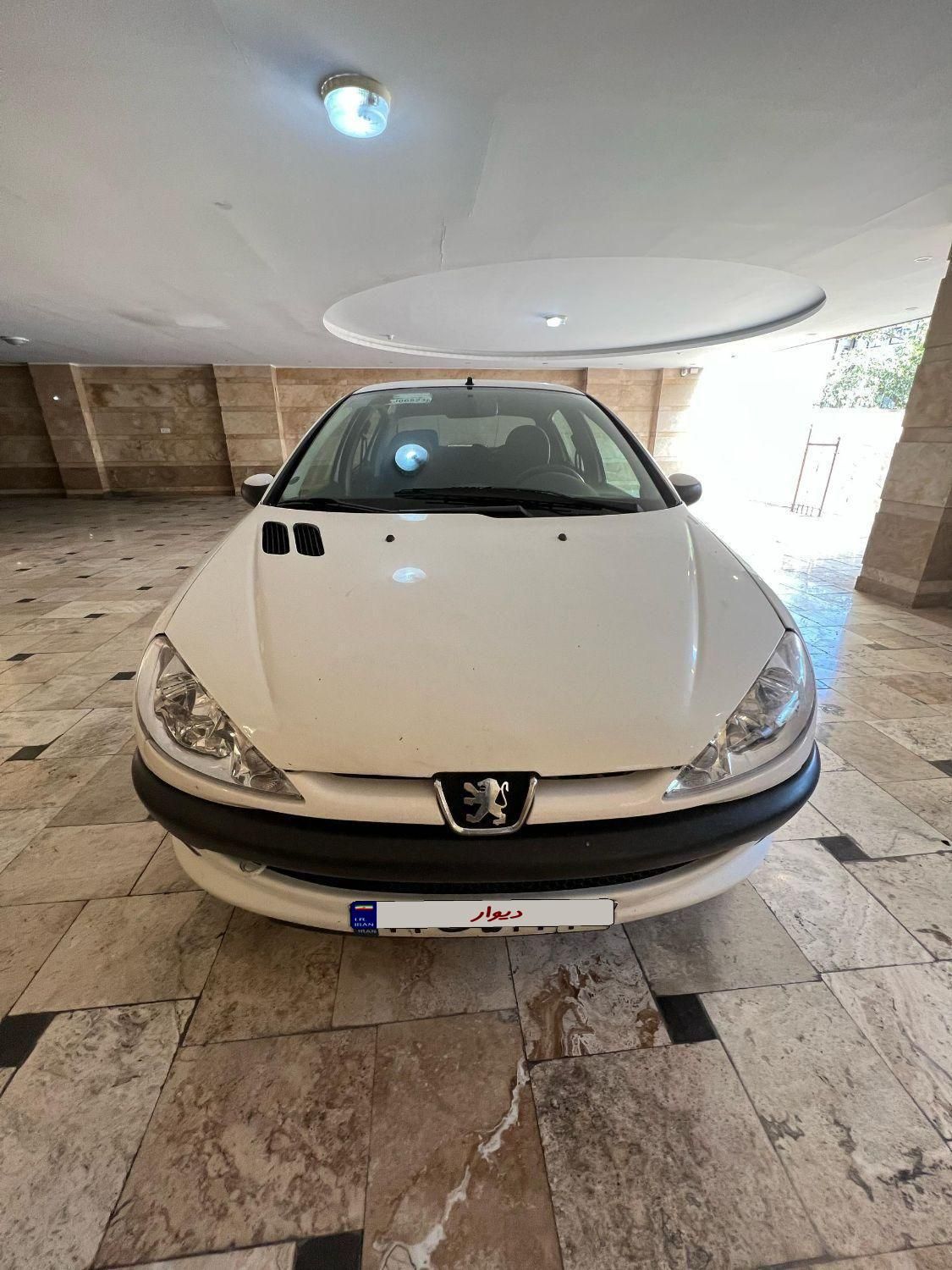 پژو ۲۰۶ صندوق دار v8 - 1399