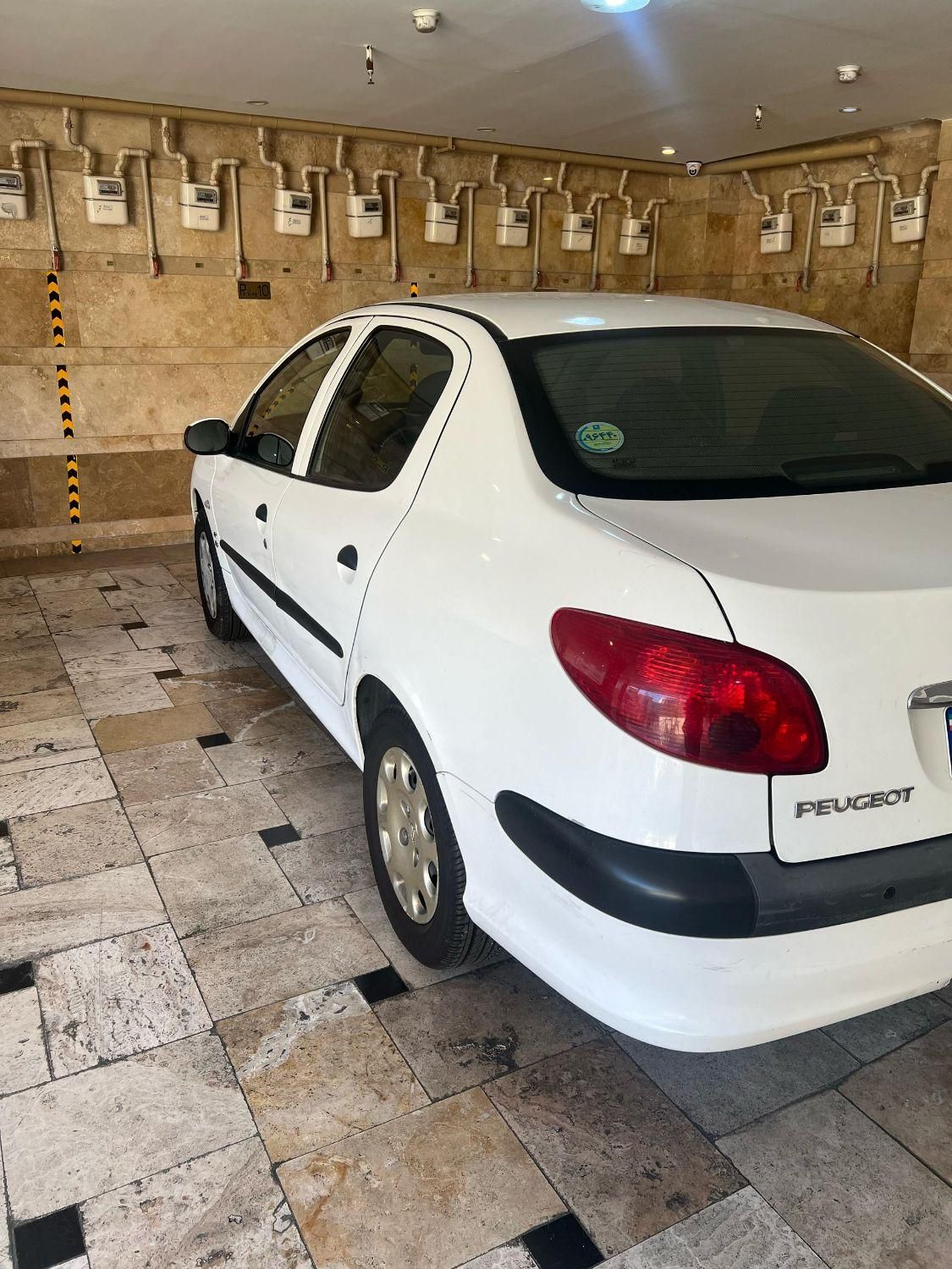پژو ۲۰۶ صندوق دار v8 - 1399