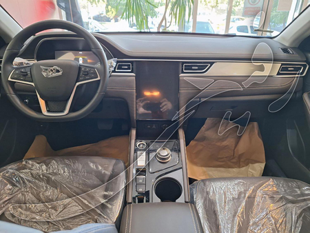 کی ام سی EJ7 142 کیلووات - 2024