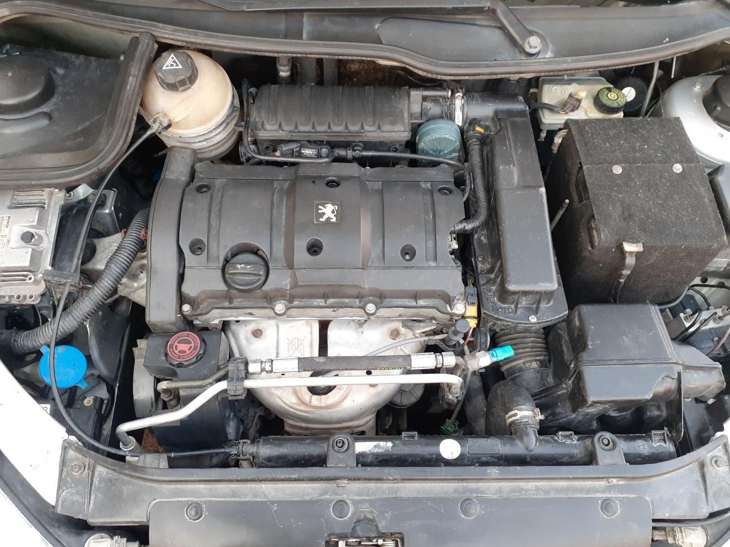 پژو ۲۰۶ صندوق دار v8 - 1385