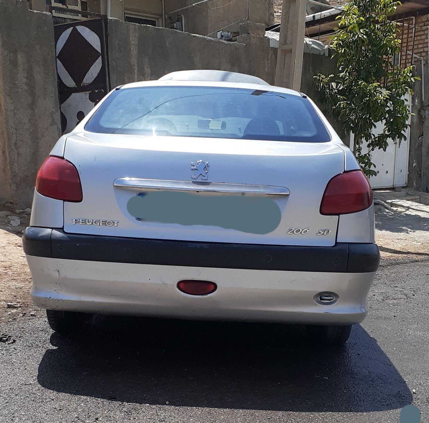 پژو ۲۰۶ صندوق دار v8 - 1385