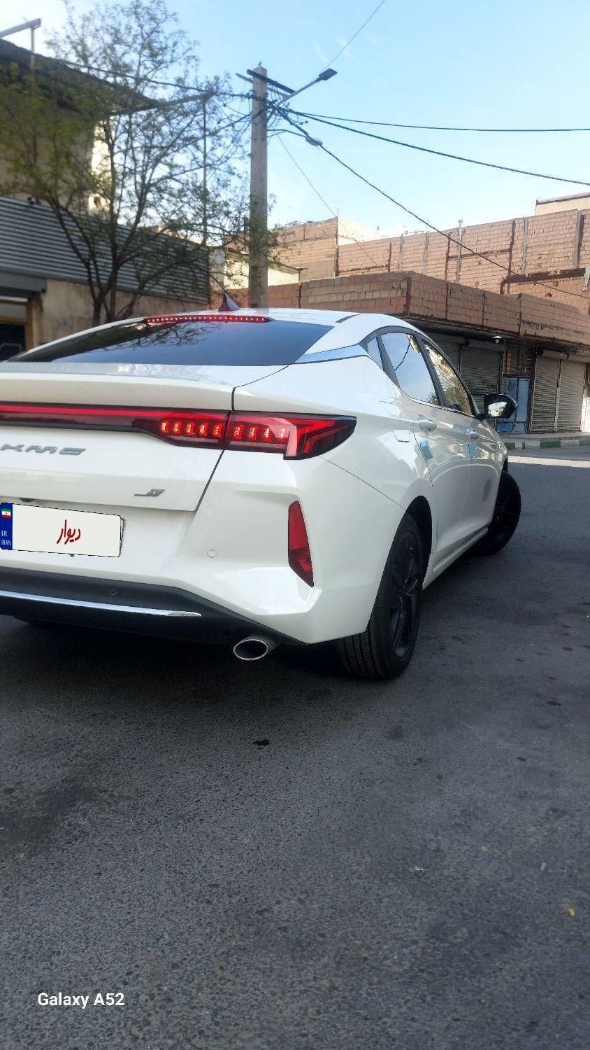 کی ام سی J7 اتوماتیک - 2023