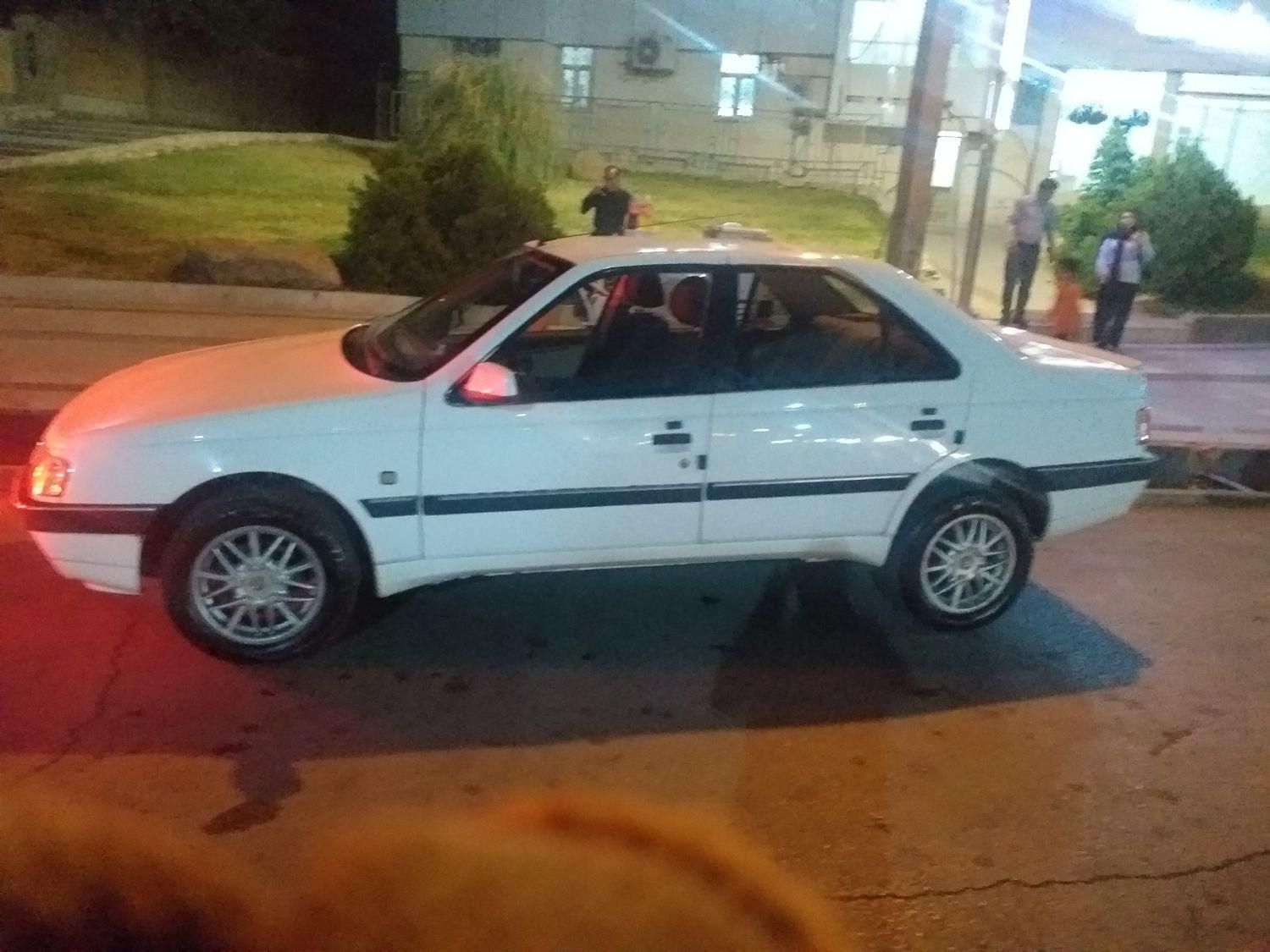 پژو 405 SLX بنزینی TU5 - 1390