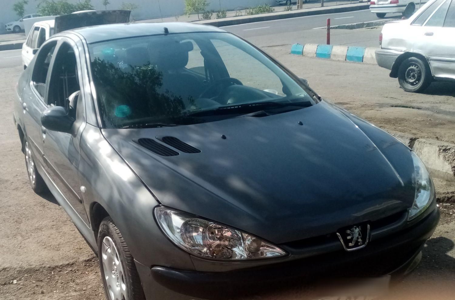 پژو ۲۰۶ صندوق دار v8 - 1390