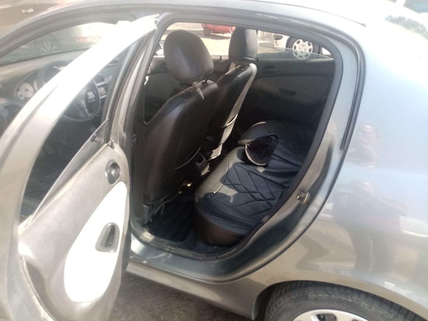 پژو ۲۰۶ صندوق دار v8 - 1390