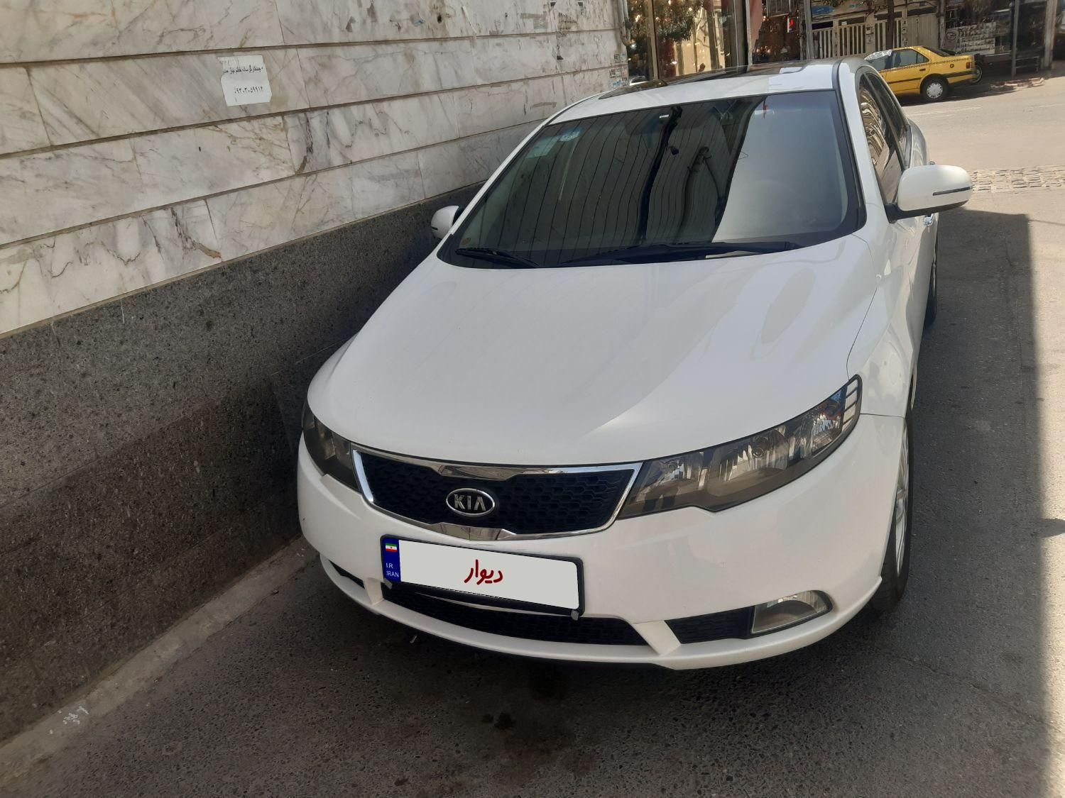 خودرو کیا، سراتو مونتاژ آگهی ann_18484547