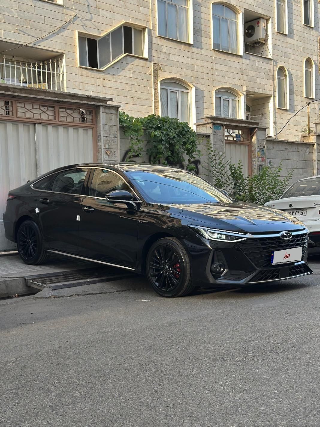 خودرو فونیکس، آریزو 8 آگهی ann_18484851