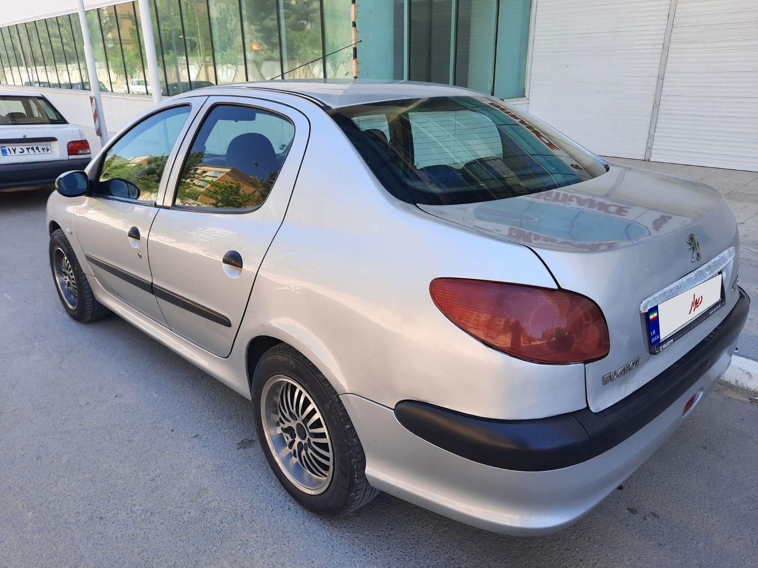 پژو ۲۰۶ صندوق دار v8 - 1386