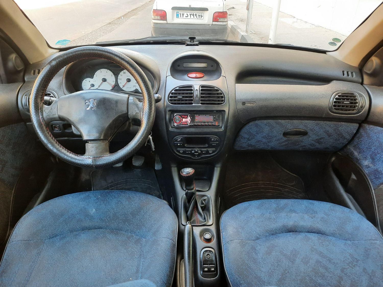 پژو ۲۰۶ صندوق دار v8 - 1386