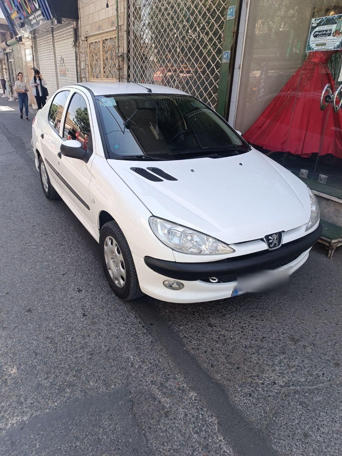 خودرو پژو، ۲۰۶ صندوق دار آگهی ann_18484986