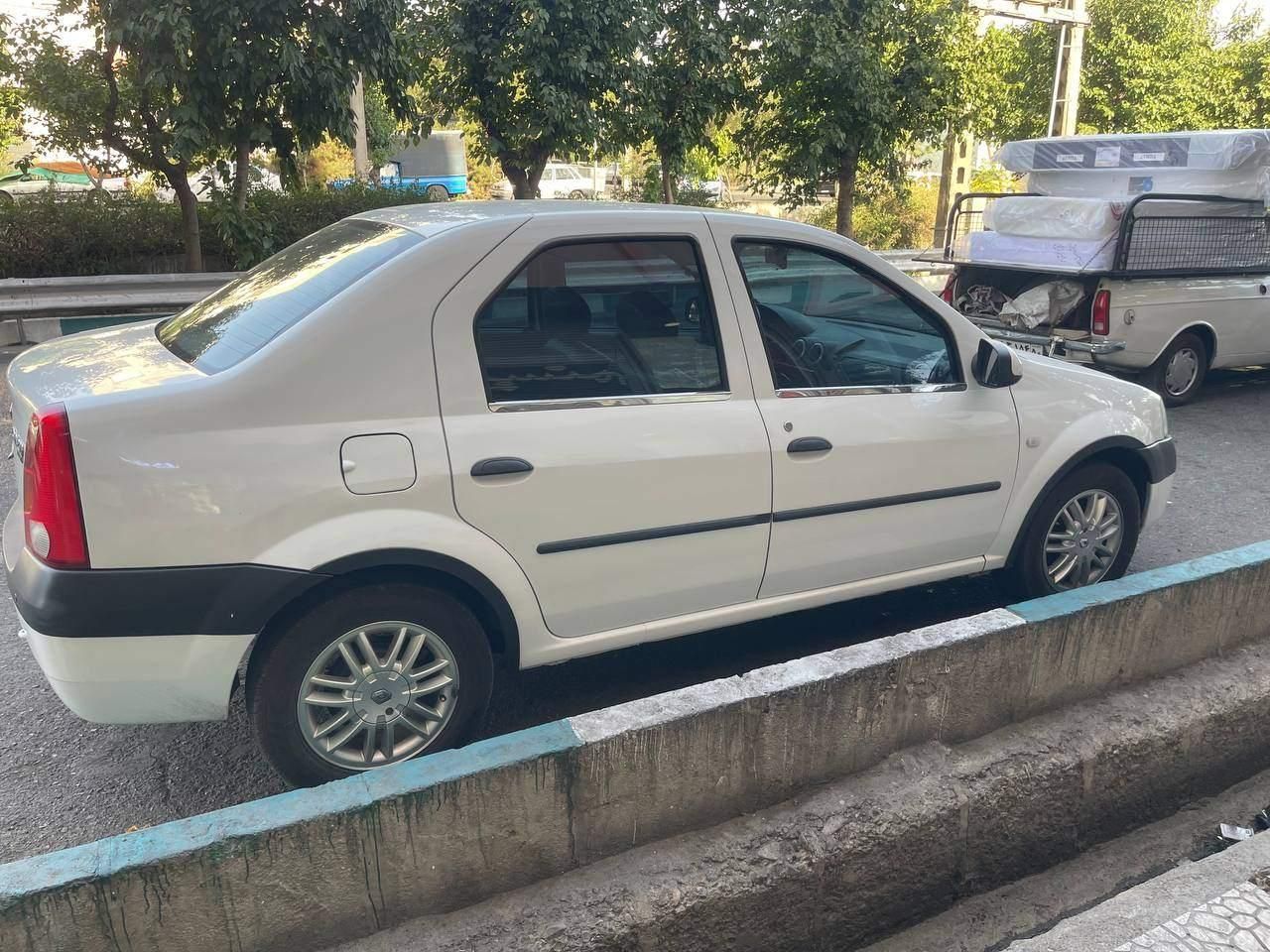خودرو رنو، تندر 90 آگهی ann_18485007