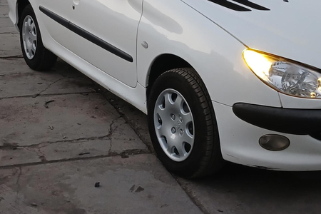 پژو ۲۰۶ صندوق دار v8 - 1397
