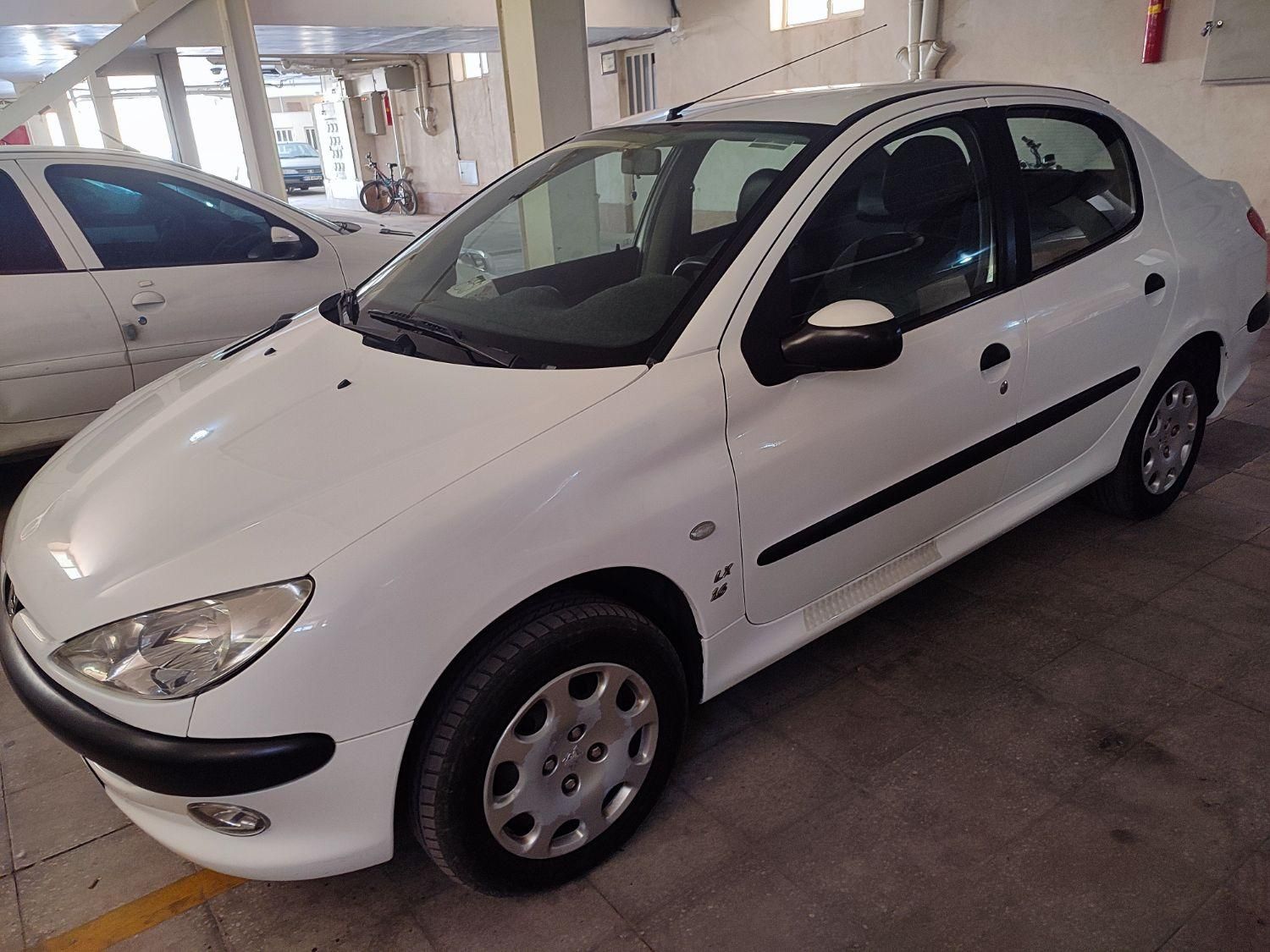 پژو ۲۰۶ صندوق دار v8 - 1390