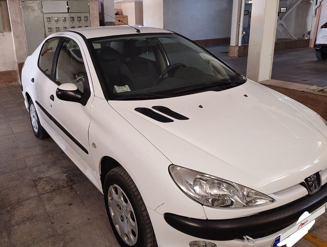 پژو ۲۰۶ صندوق دار v8 - 1390