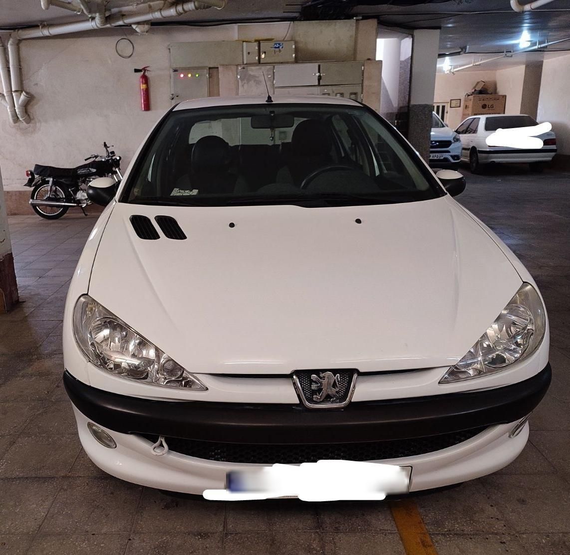 پژو ۲۰۶ صندوق دار v8 - 1390