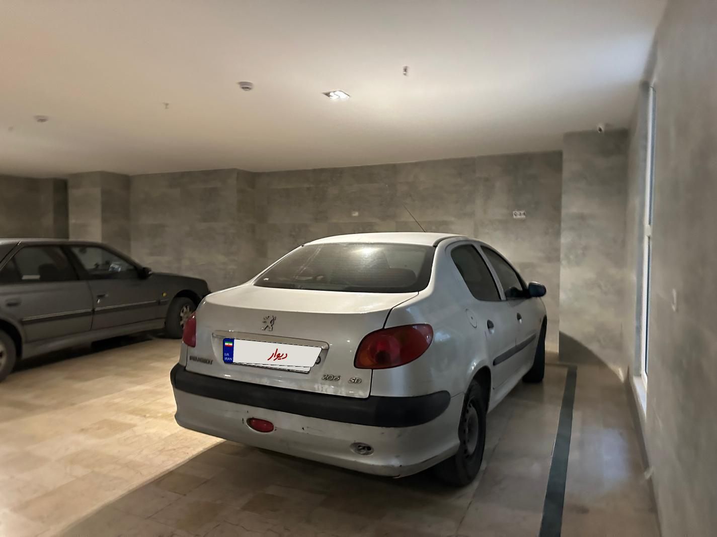 پژو ۲۰۶ صندوق دار v8 - 1394