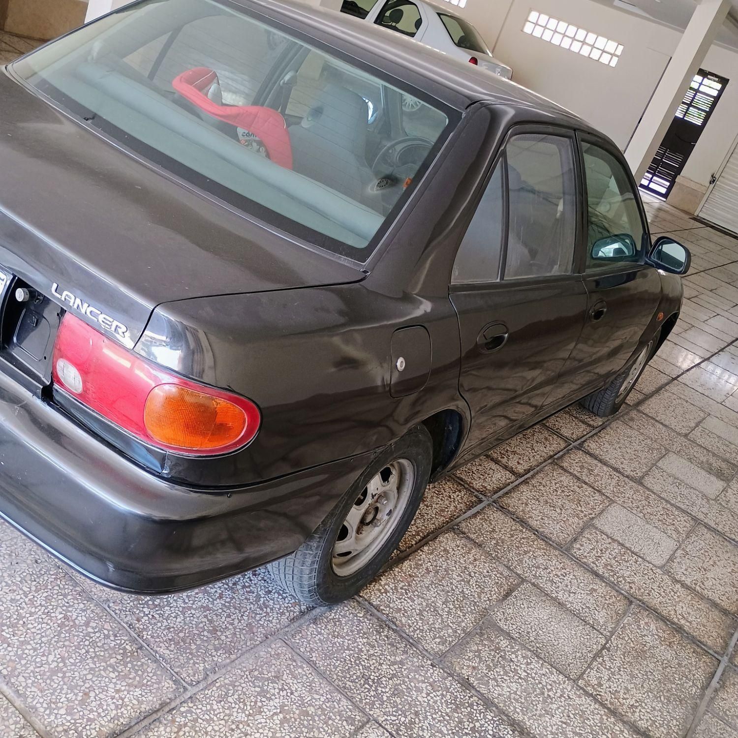 میتسوبیشی لنسر 1.6 لیتر دنده ای - 1993