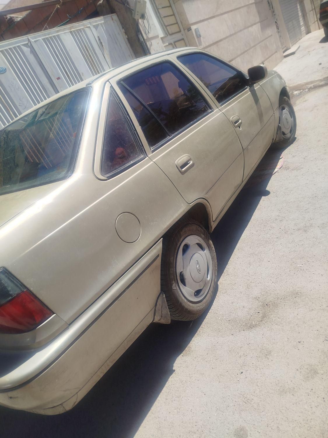 دوو سیلو سدان - 2000