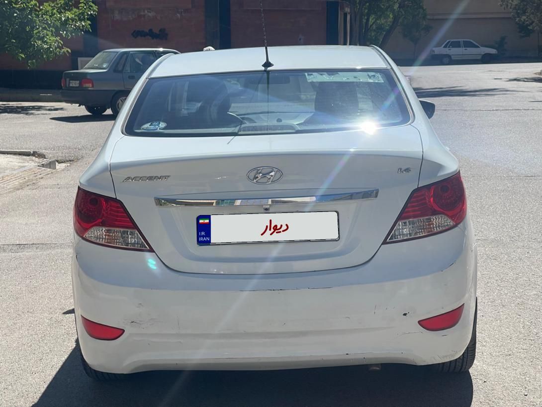 هیوندای اکسنت 1.6 لیتر ساده - 2013