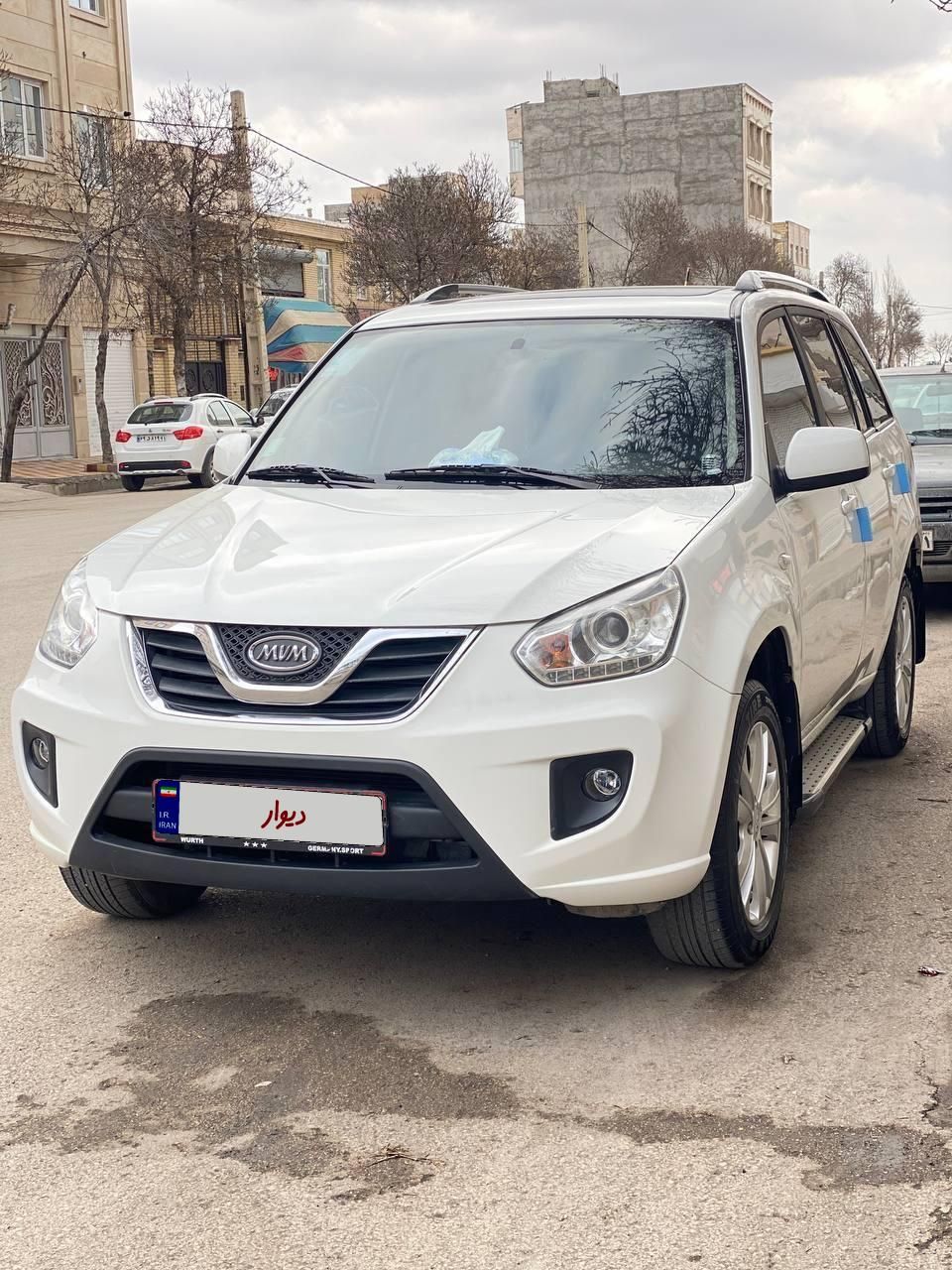 خودرو ام وی ام، X33 آگهی ann_18486378