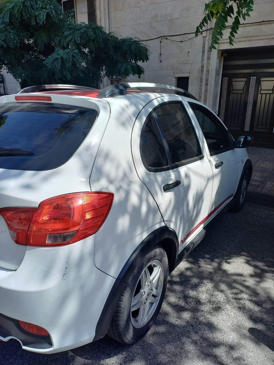 خودرو کوییک، R آگهی ann_18487189