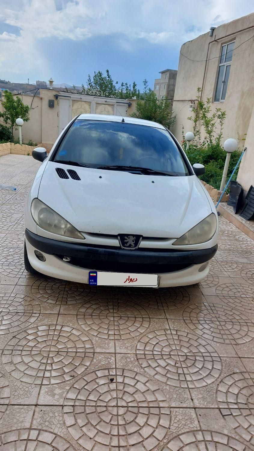 پژو ۲۰۶ صندوق دار v2 - 1390