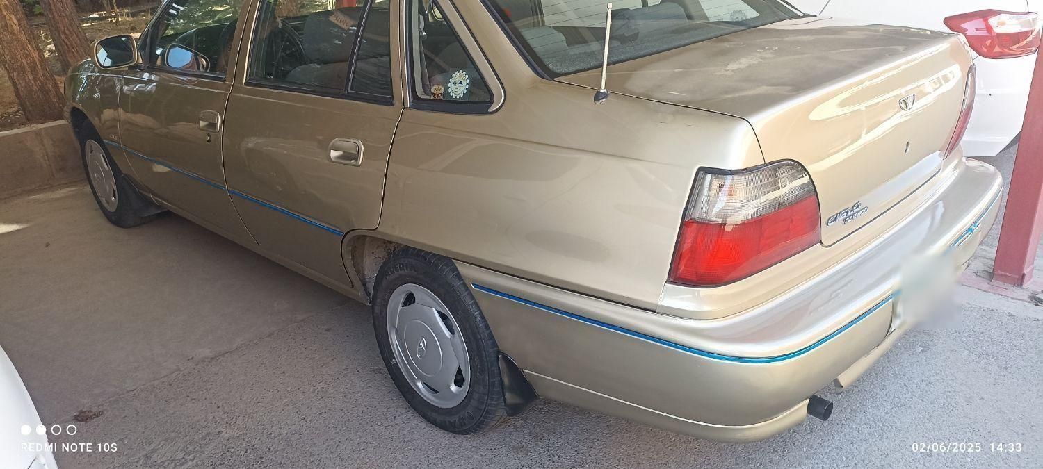 دوو سیلو سدان - 2000