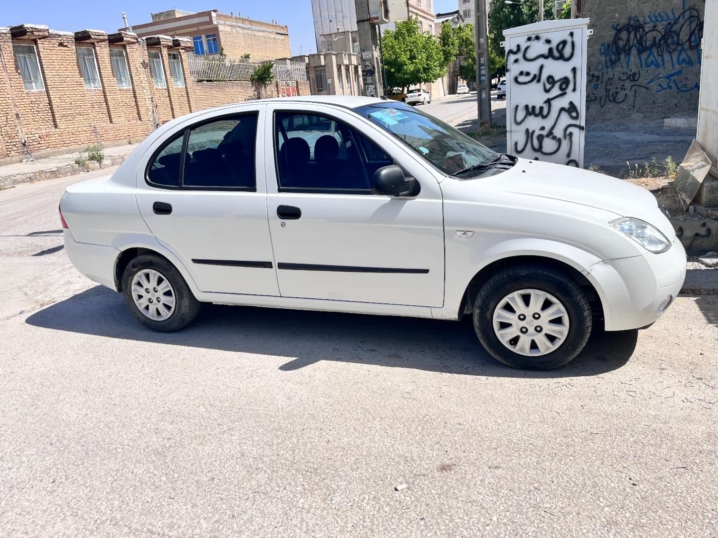 تیبا صندوق دار SX - 1400
