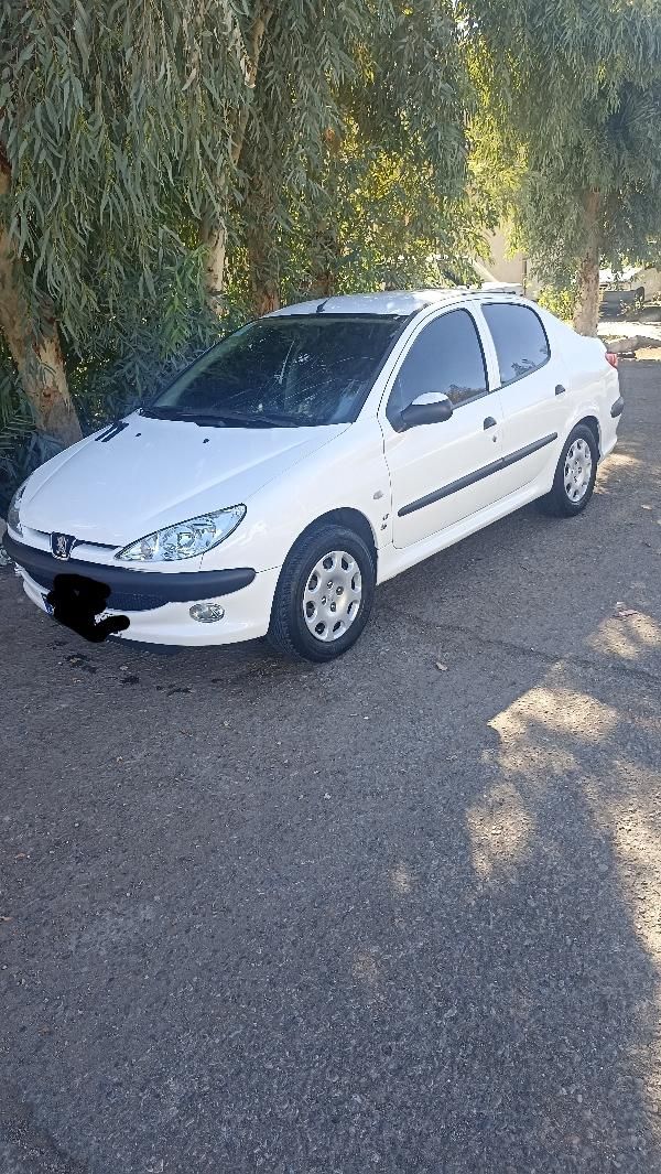 پژو ۲۰۶ صندوق دار v8 - 1397