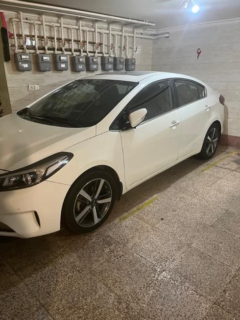 کیا سراتو 2.0 لیتر اتوماتیک GT لاین - 2017