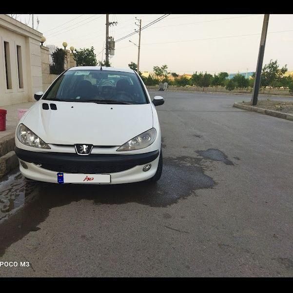 پژو ۲۰۶ صندوق دار v8 - 1393