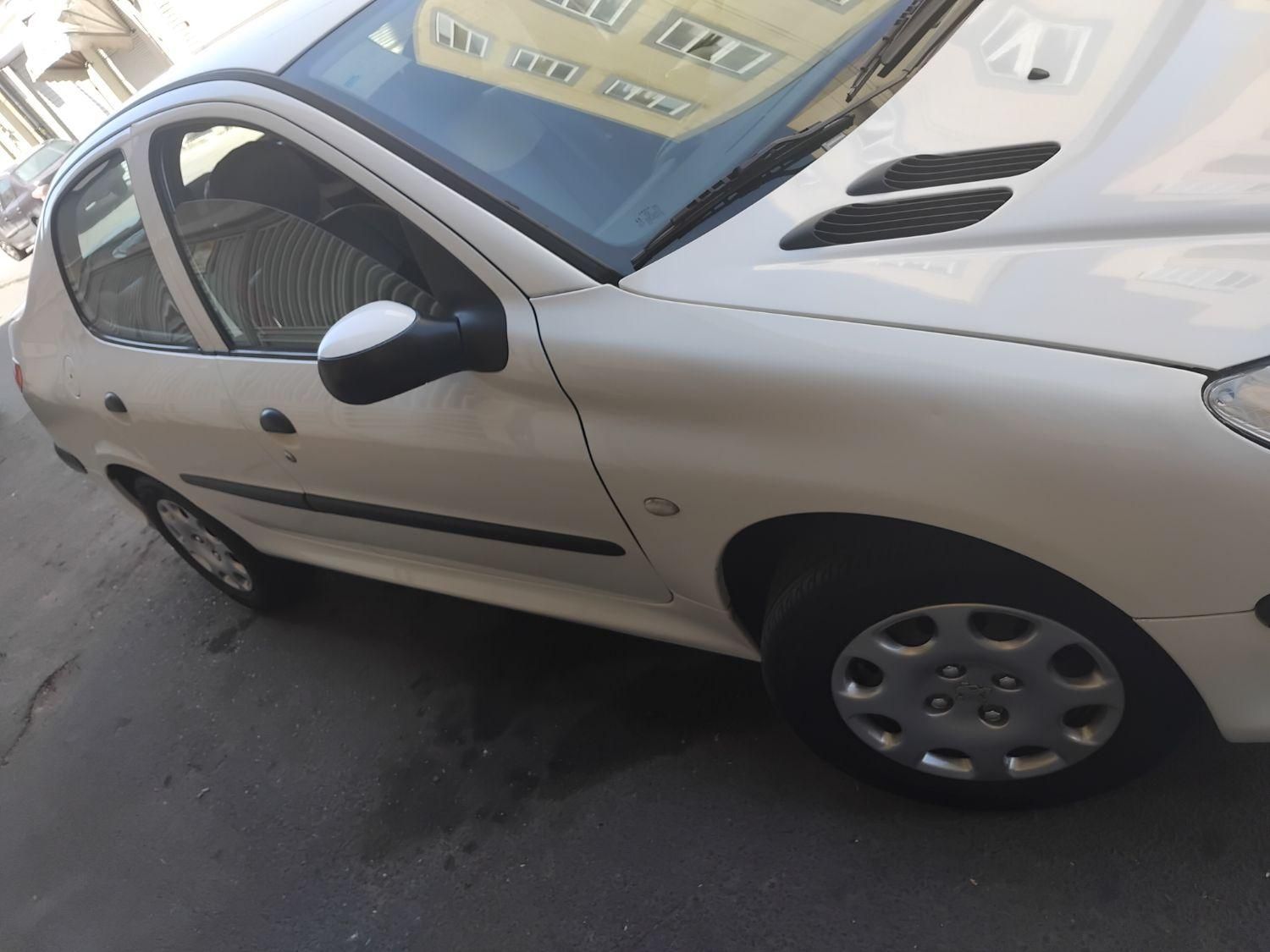 پژو ۲۰۶ صندوق دار v8 - 1394