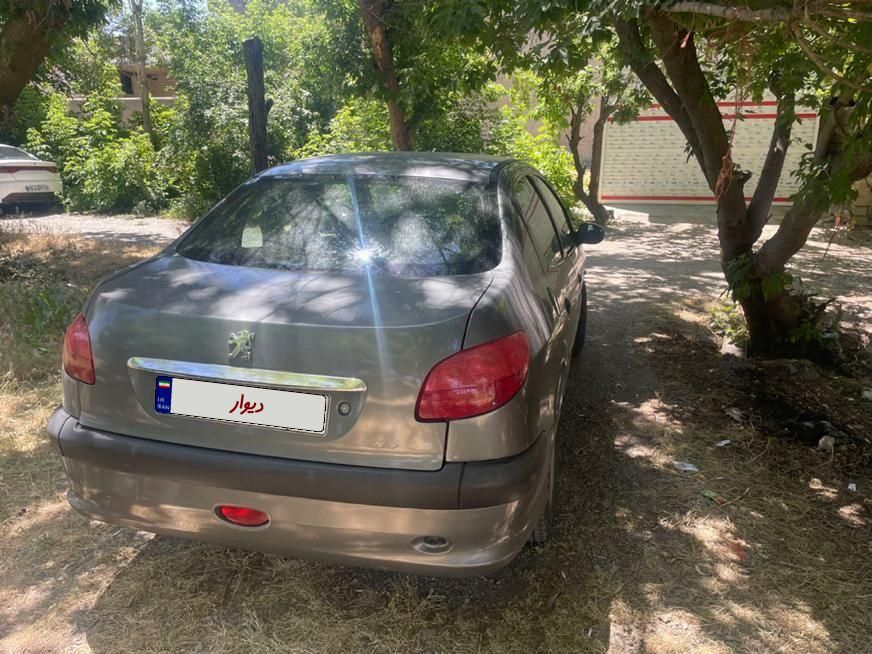 پژو ۲۰۶ صندوق دار v8 - 1386