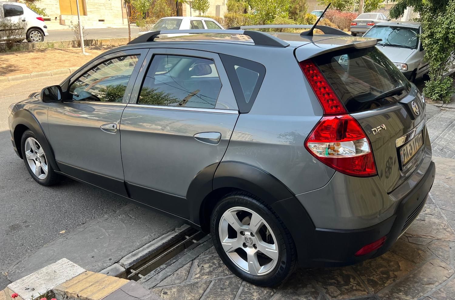 دانگ فنگ H30 کراس اتوماتیک - 1396