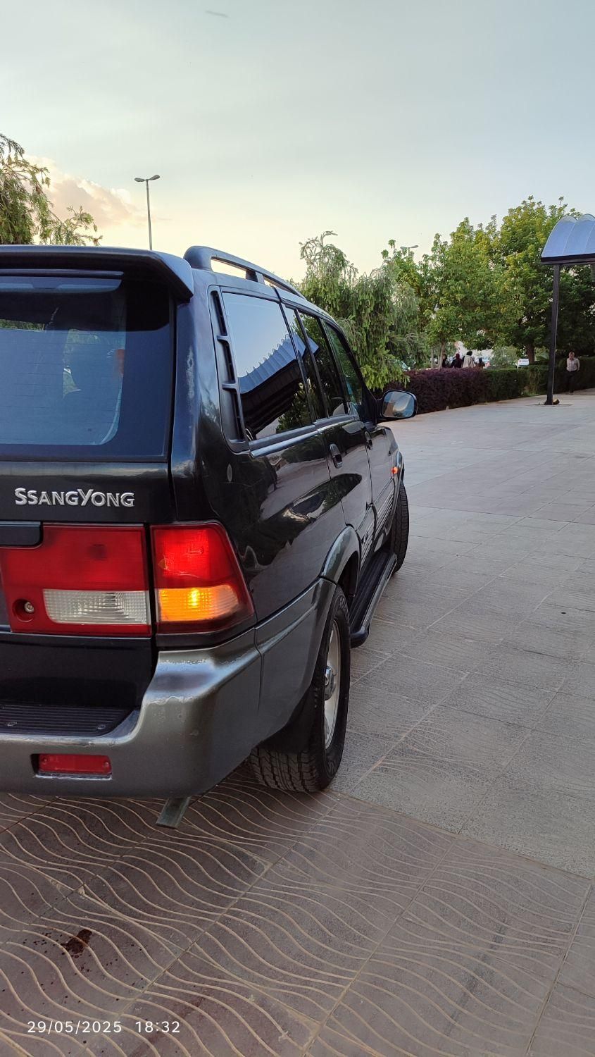 سانگ یانگ موسو دنده‌ای 3200 - 2004