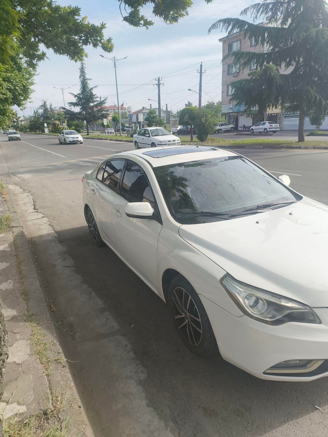 بسترن B50F اتوماتیک - 2014