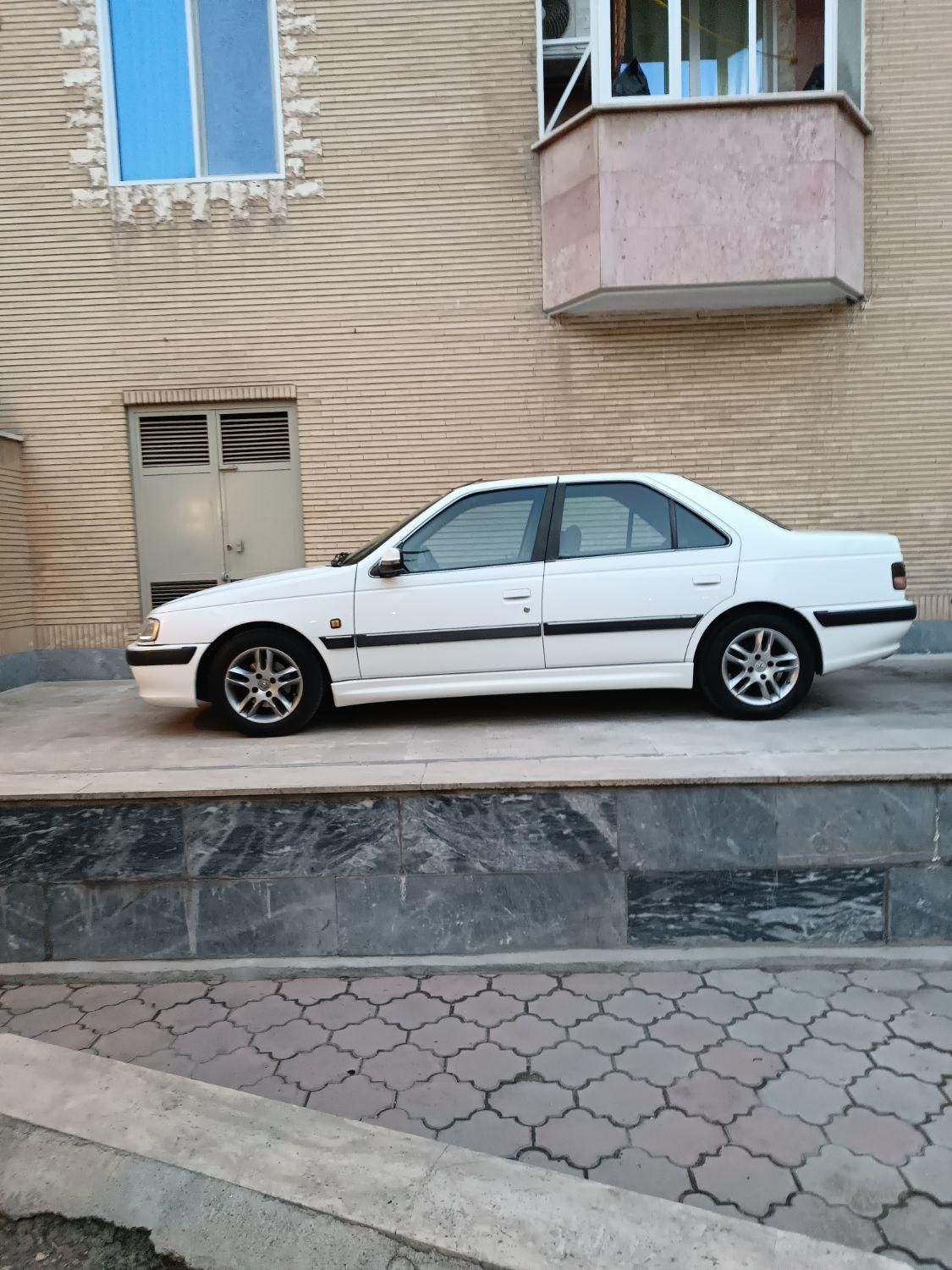 پژو پارس سال - 1395