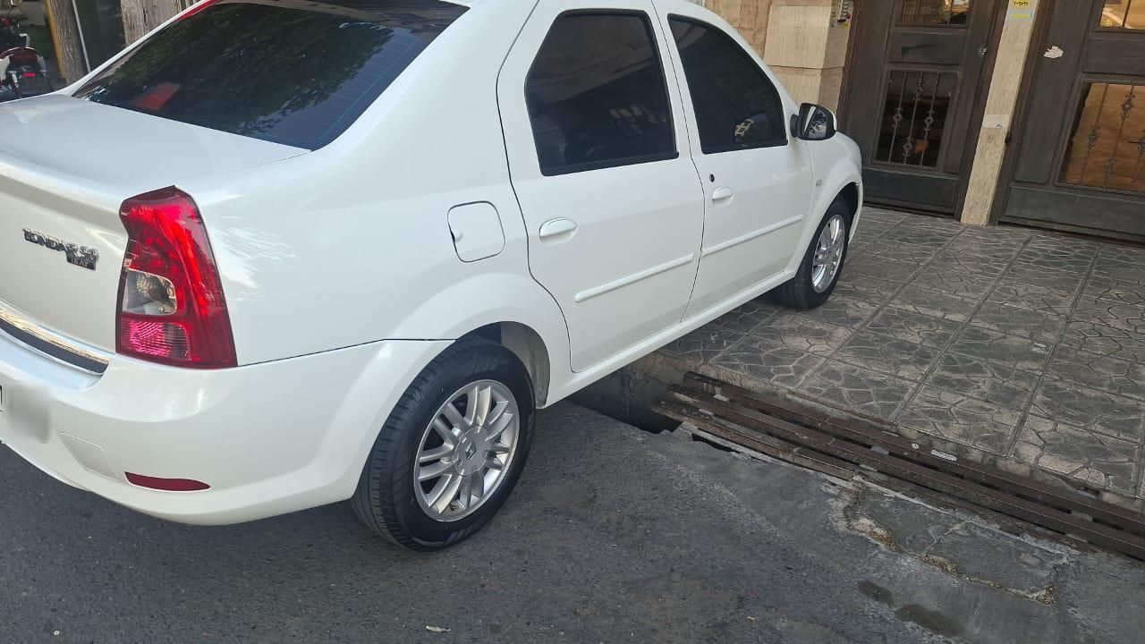 رنو تندر 90 پلاس اتوماتیک - 1397