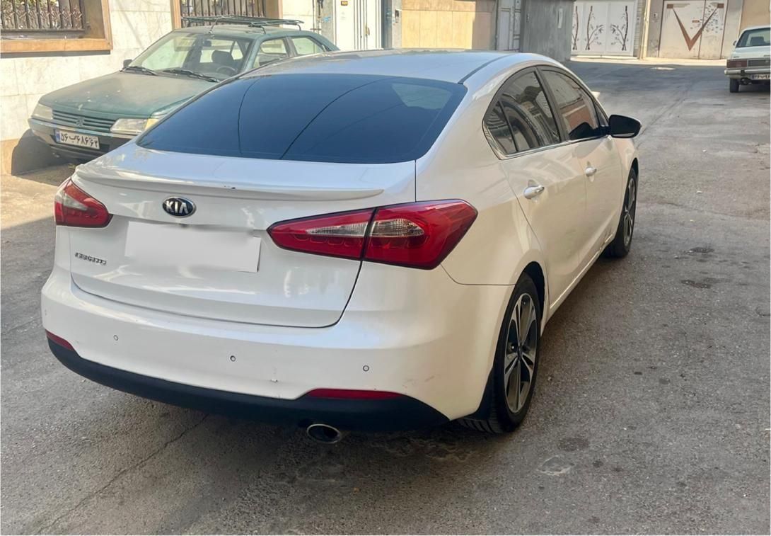 کیا سراتو 2.0 لیتر اتوماتیک GT لاین - 2015