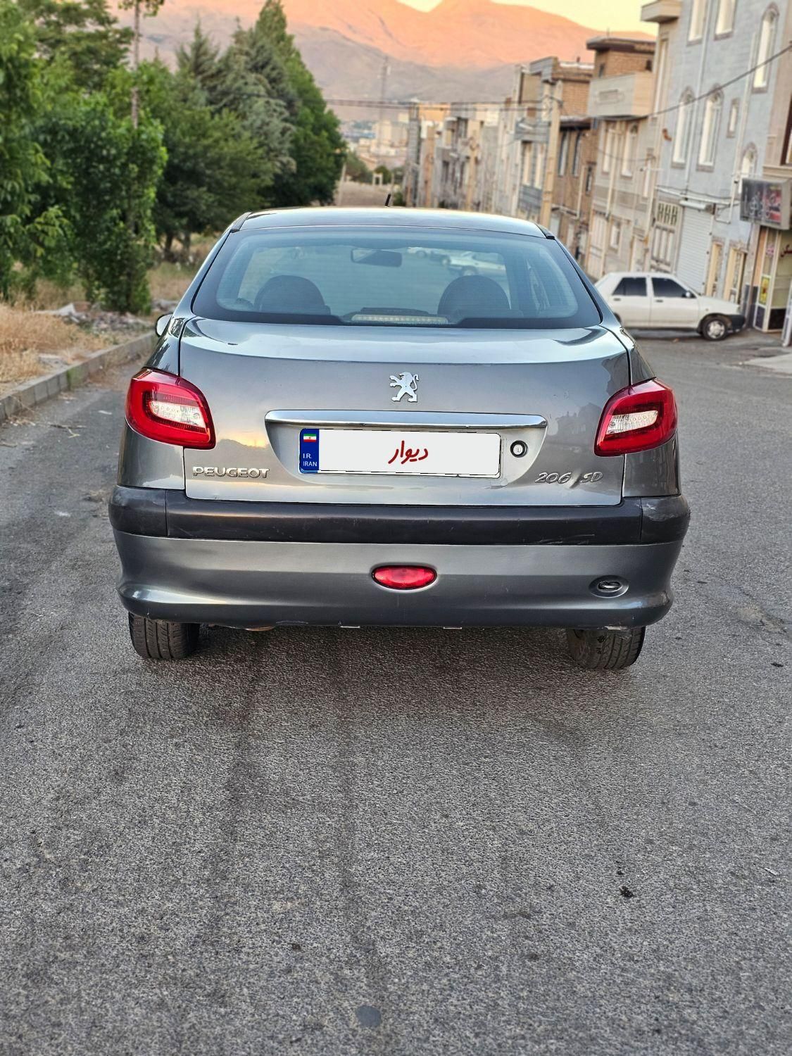 پژو ۲۰۶ صندوق دار v20 - 1388