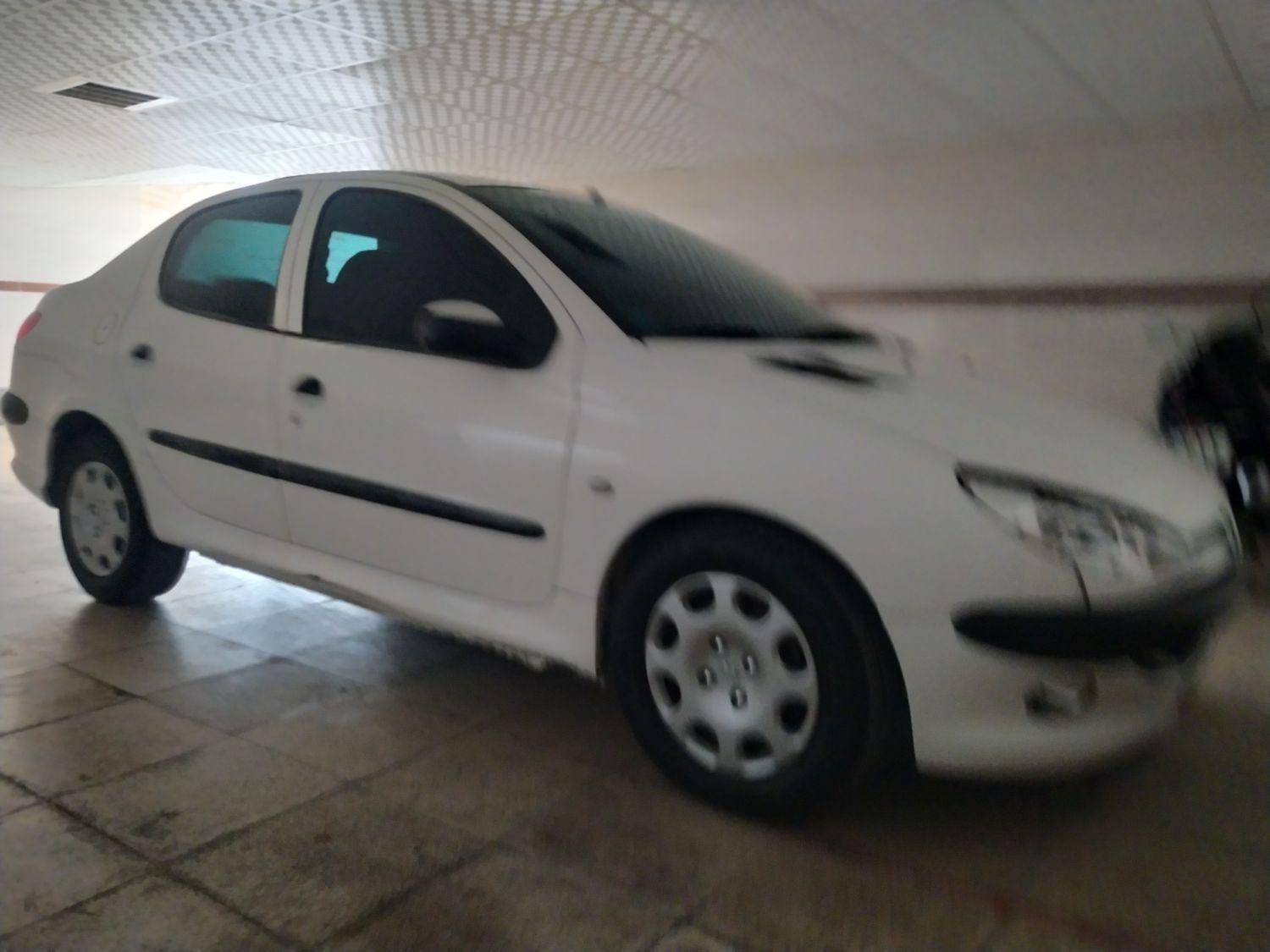 پژو ۲۰۶ صندوق دار v8 - 1392