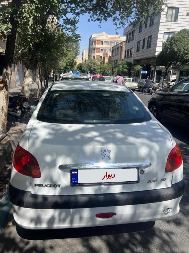 پژو ۲۰۶ صندوق دار v8 - 1395